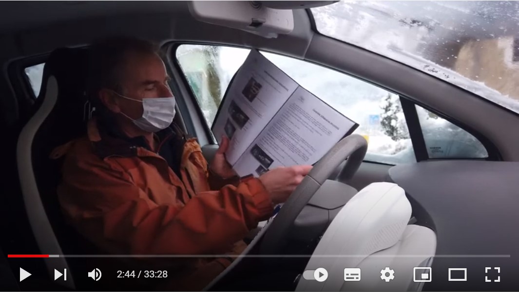 Une voiture disponible pour vous déplacer dans le Vercors.